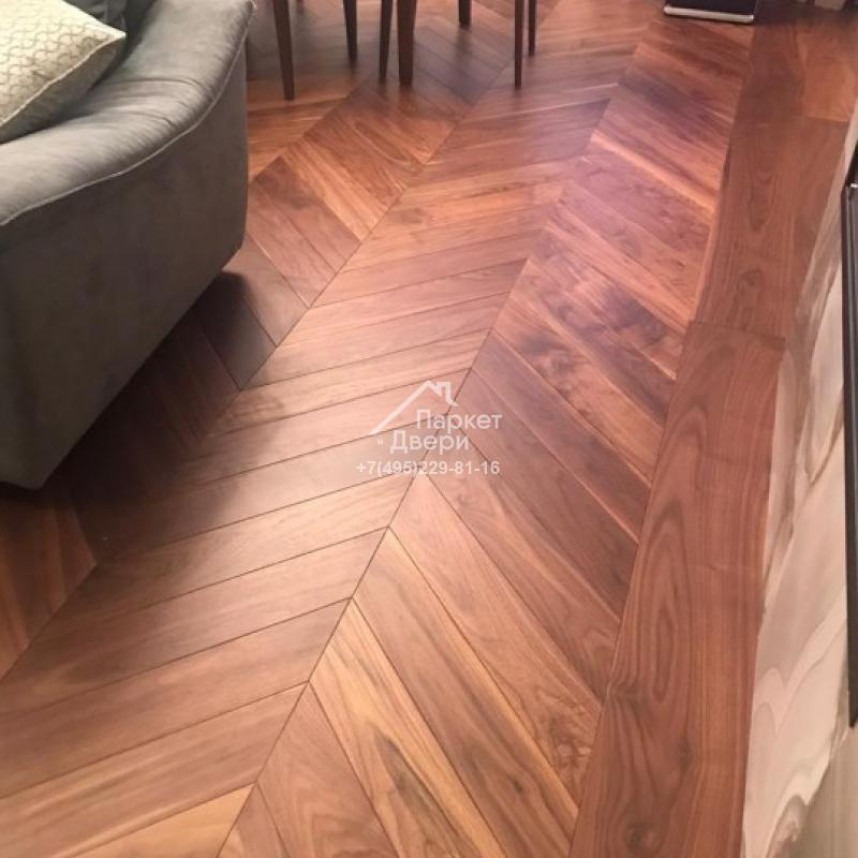 Паркет-елка Missouri North America French Herringbone Орех Американский селект  580x120x16-3