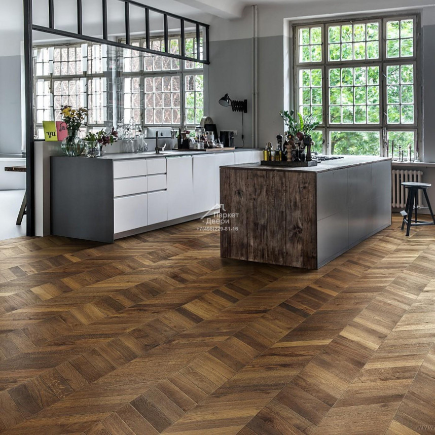 Паркет-елка Kahrs Шеврон Дуб темно-коричневый DARK BROWN 1848x305x15-3