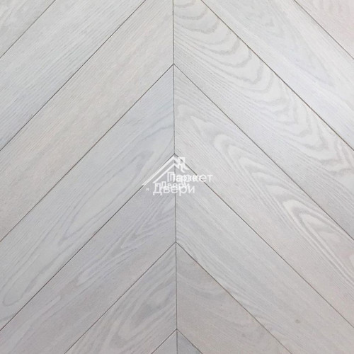 Паркет Wood Bee французская ёлка Chevron Ясень Мунлайт / Moonlight, 510x92x12