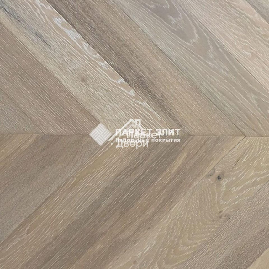 Паркет Wood Bee французская ёлка Chevron Дуб Крема / Crema, 510x92x12-1