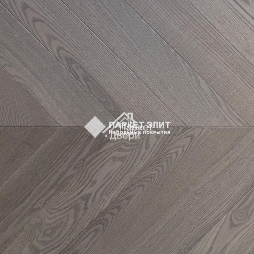 Паркет Wood Bee французская ёлка Chevron Ясень Фрн / Fog, 510x92x12мм-1