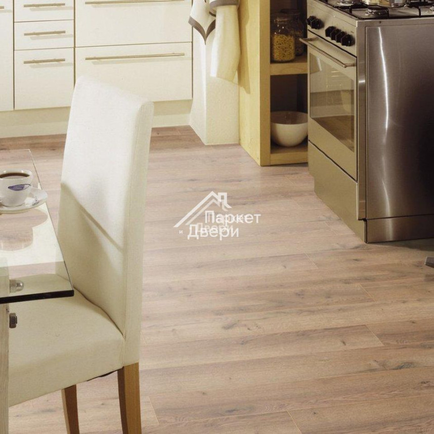 Ламинат Kronotex Amazone D3668 Дуб неброский-5